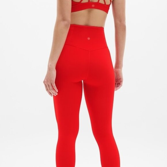 Elation Ultra High Rise Legging in Cardinal S - Picture 2 of 5